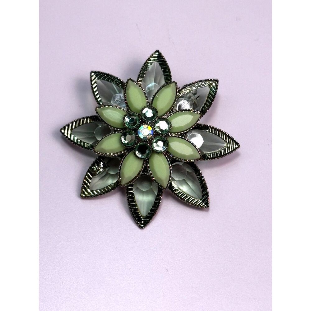Vintage Style Green Rhinestone Brooch - Picture 3 of 6